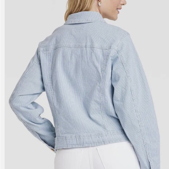 NWT Universal Thread Blue & White Striped Jean Jacket - Picture 7 of 7